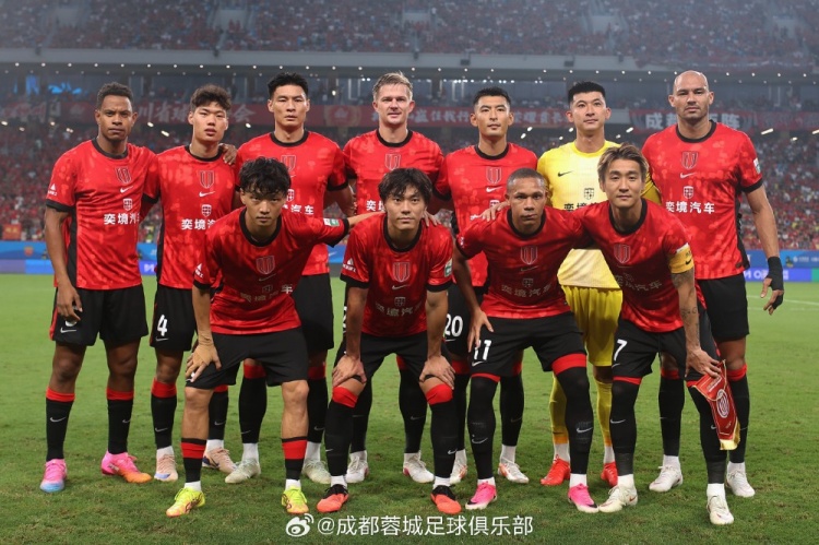 阿洛伊西：不少球员缺少联赛争冠经验，关键阶段难免产生焦虑